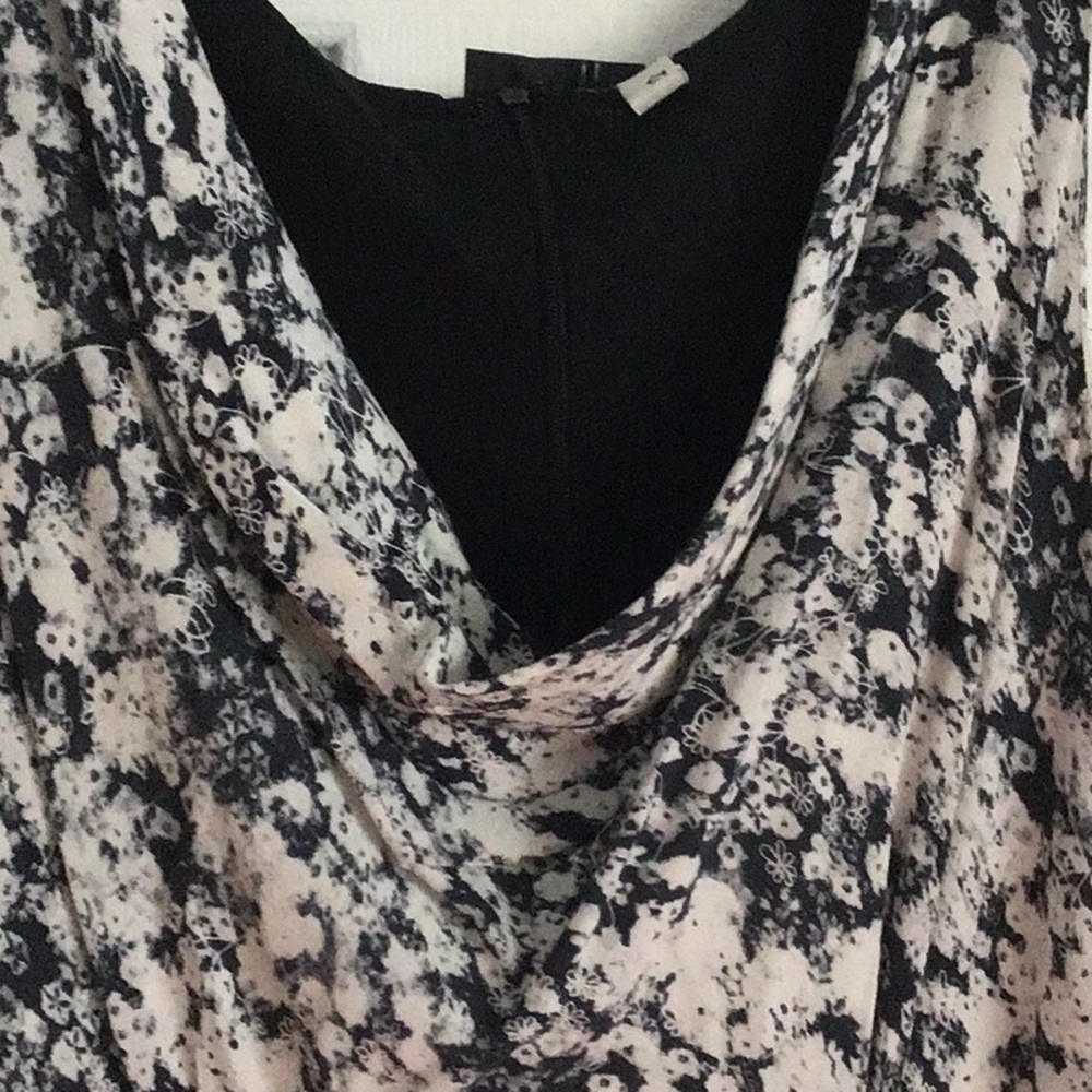 💥💥riki2💥💥.             BLACK AND WHITE ABSTRACT MINI DRESS - Picture 4 of 5